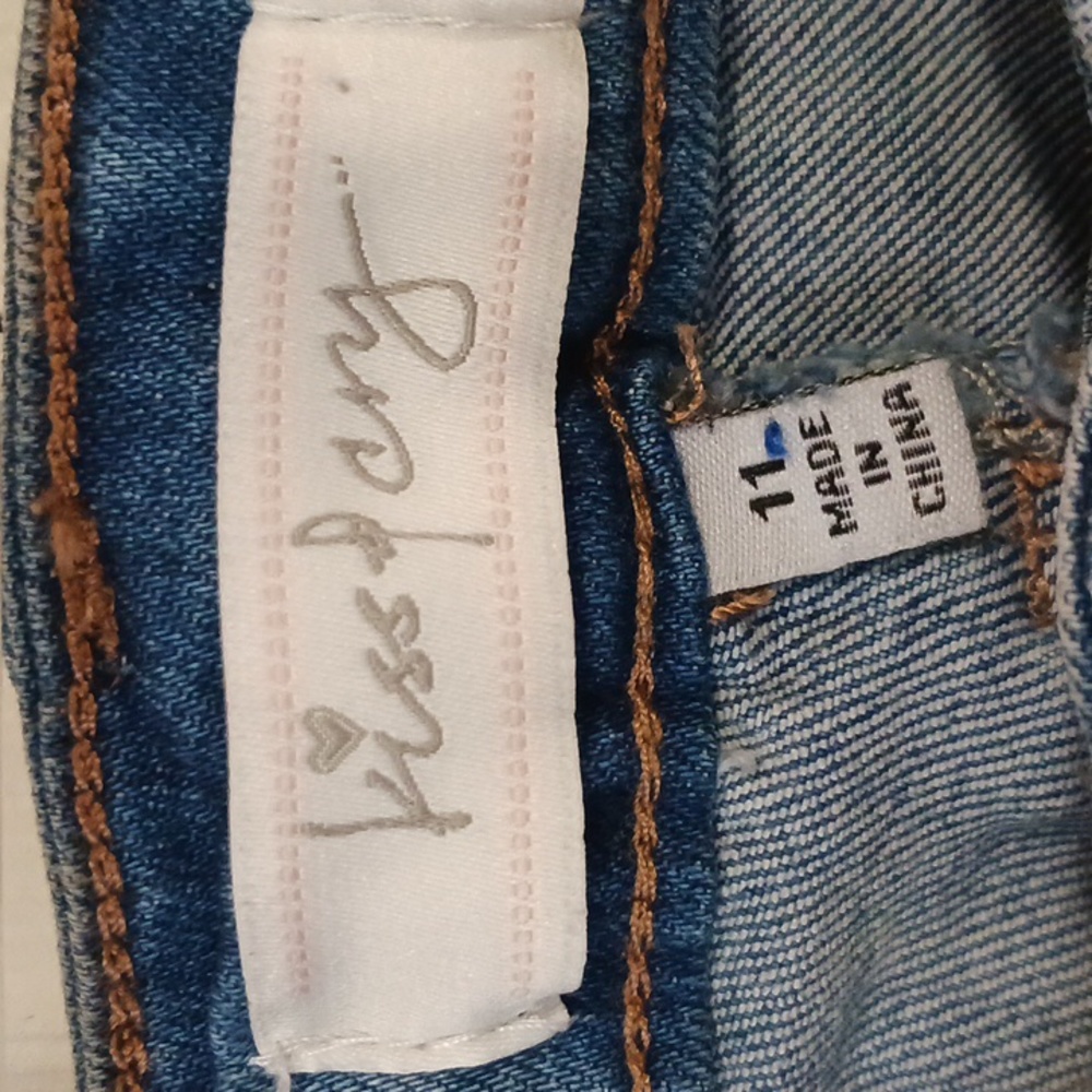 kiss & cry distressed ankle embellished denim jeans - size 11 - medium wash - Picture 2 of 9